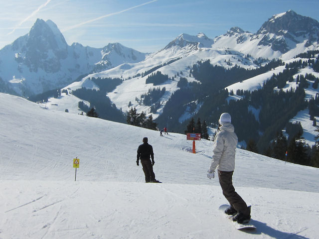 Ski Gstaad from the Netherlands