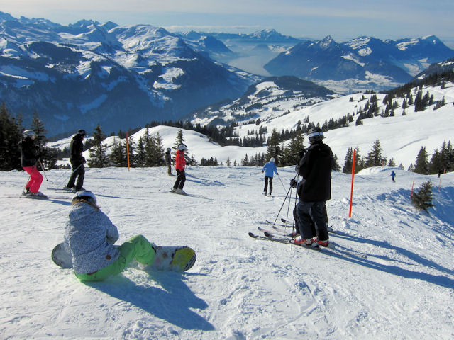 Een blik op de wintersportoorden in  Schwyz