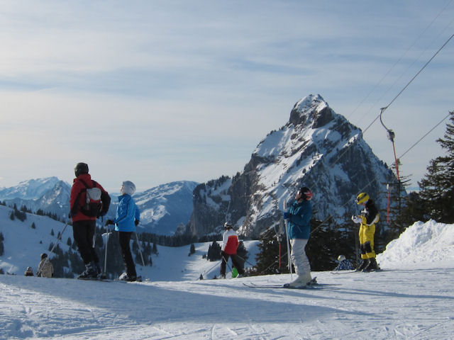 Een blik op de wintersportoorden in  Schwyz