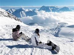 Snowboard and Ski feldis (c) Nic Oatridge